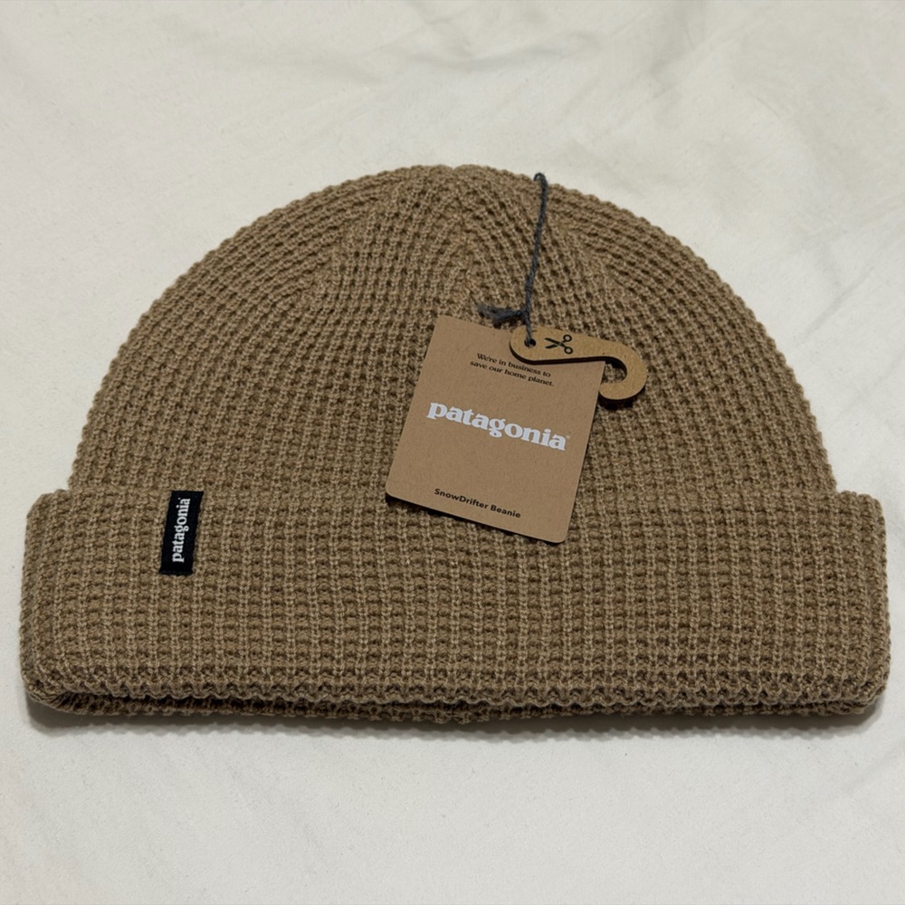 New Patagonia Snowdrifter Beanie Slab Khaki Brown $45 MSRP